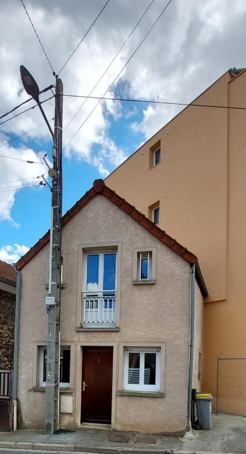 Breuillet  Nouveau : Rustik'House - A 2 Pas De La Gare Rer C מראה חיצוני תמונה